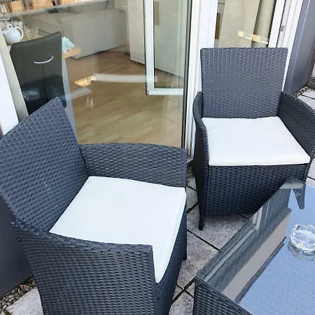 Stylish With Terrace